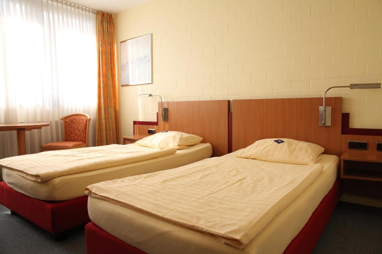 Rtb-Hotel - Sportschule Bergisch Gladbach Kültér fotó